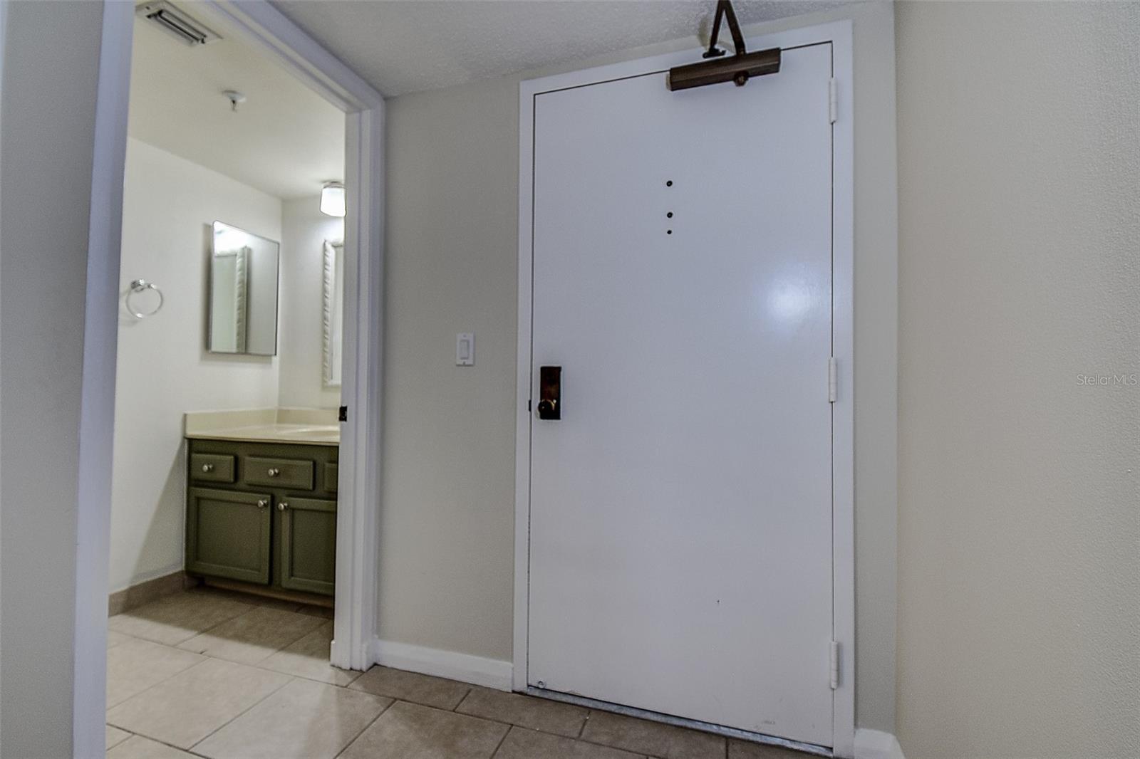 Image 11 of 36 For 5940 Pelican Bay Plaza S 406