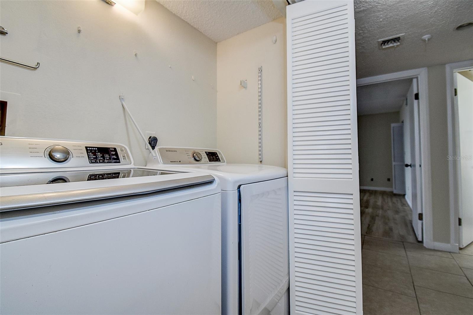 Image 17 of 36 For 5940 Pelican Bay Plaza S 406