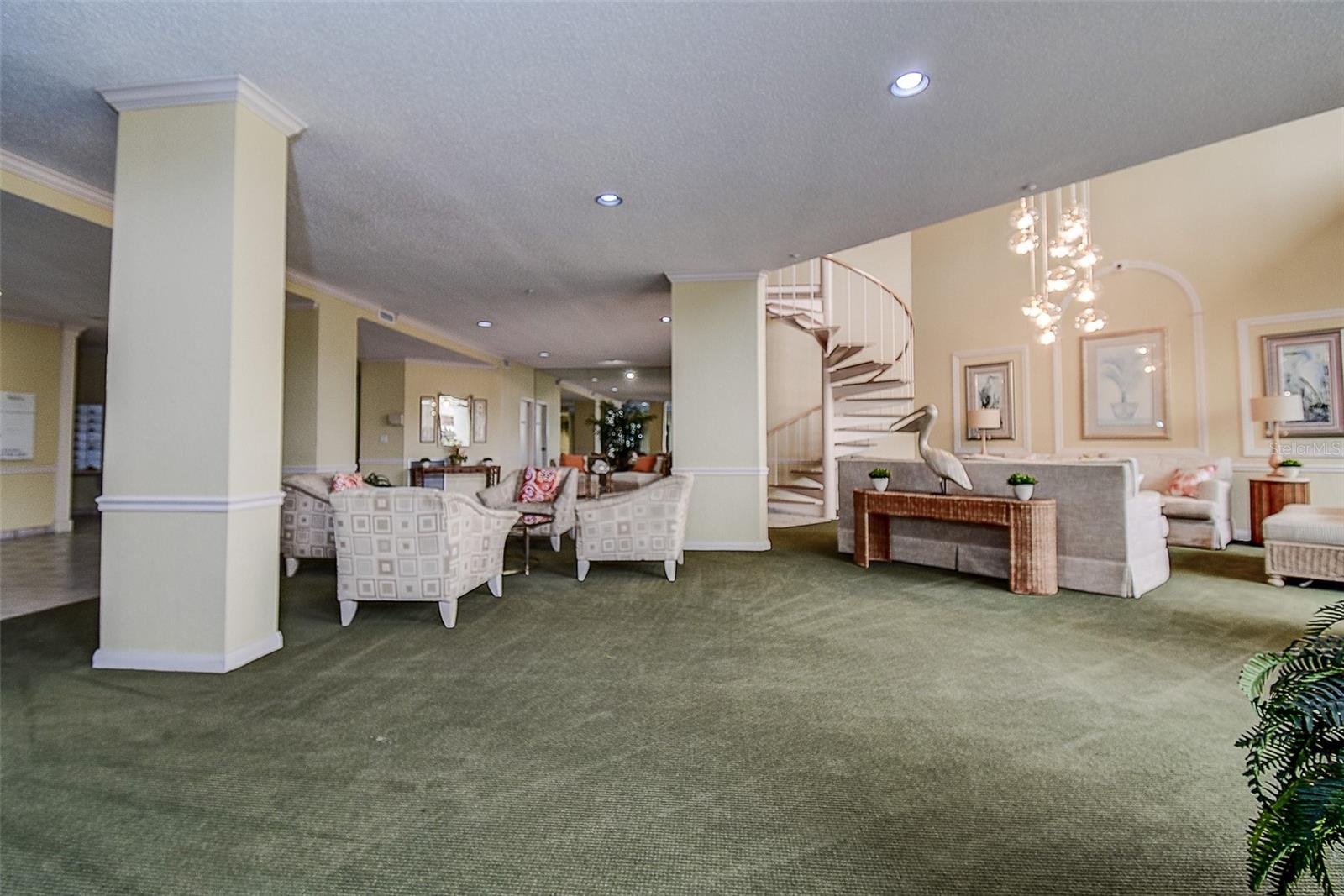 Image 29 of 36 For 5940 Pelican Bay Plaza S 406