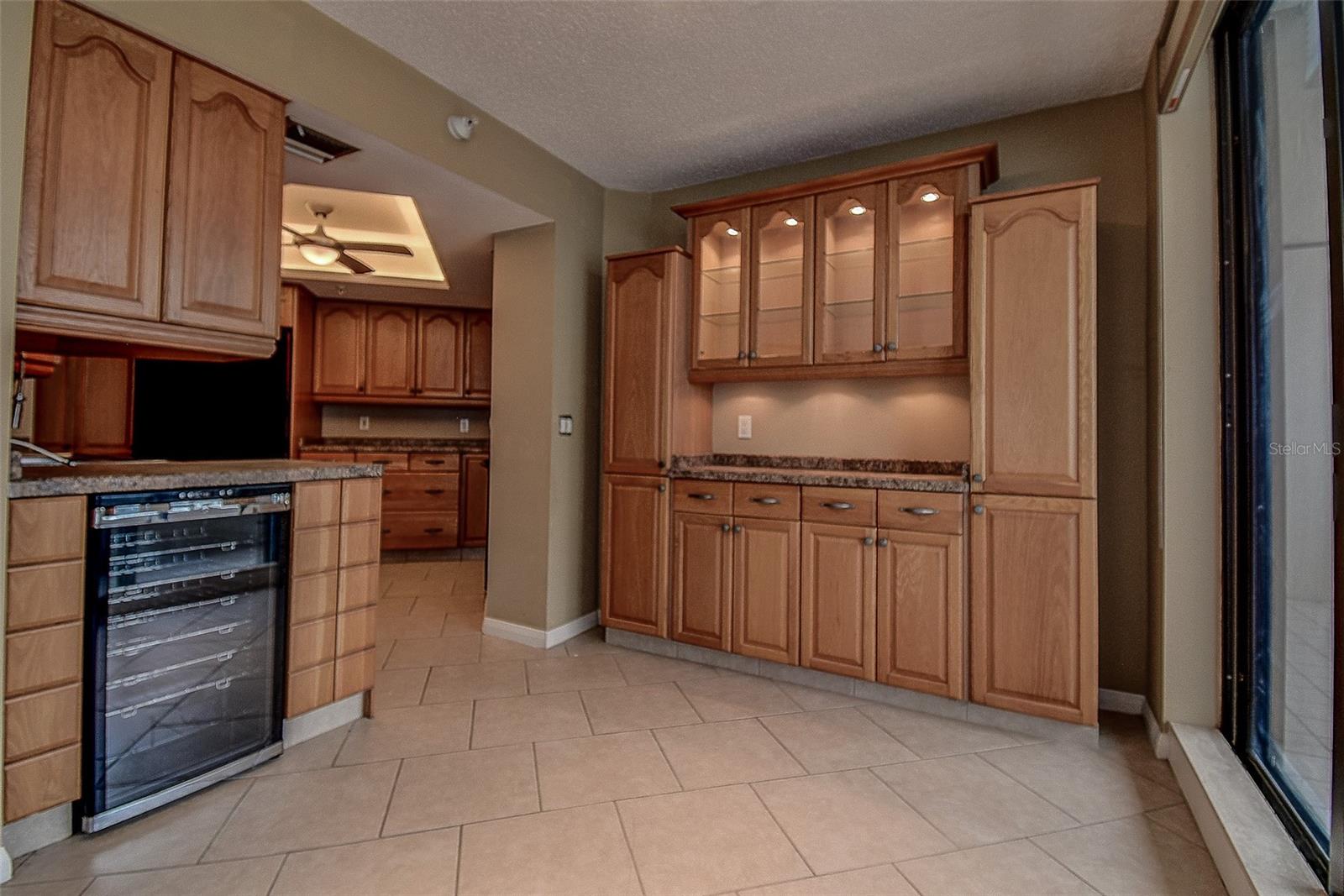 Image 6 of 36 For 5940 Pelican Bay Plaza S 406