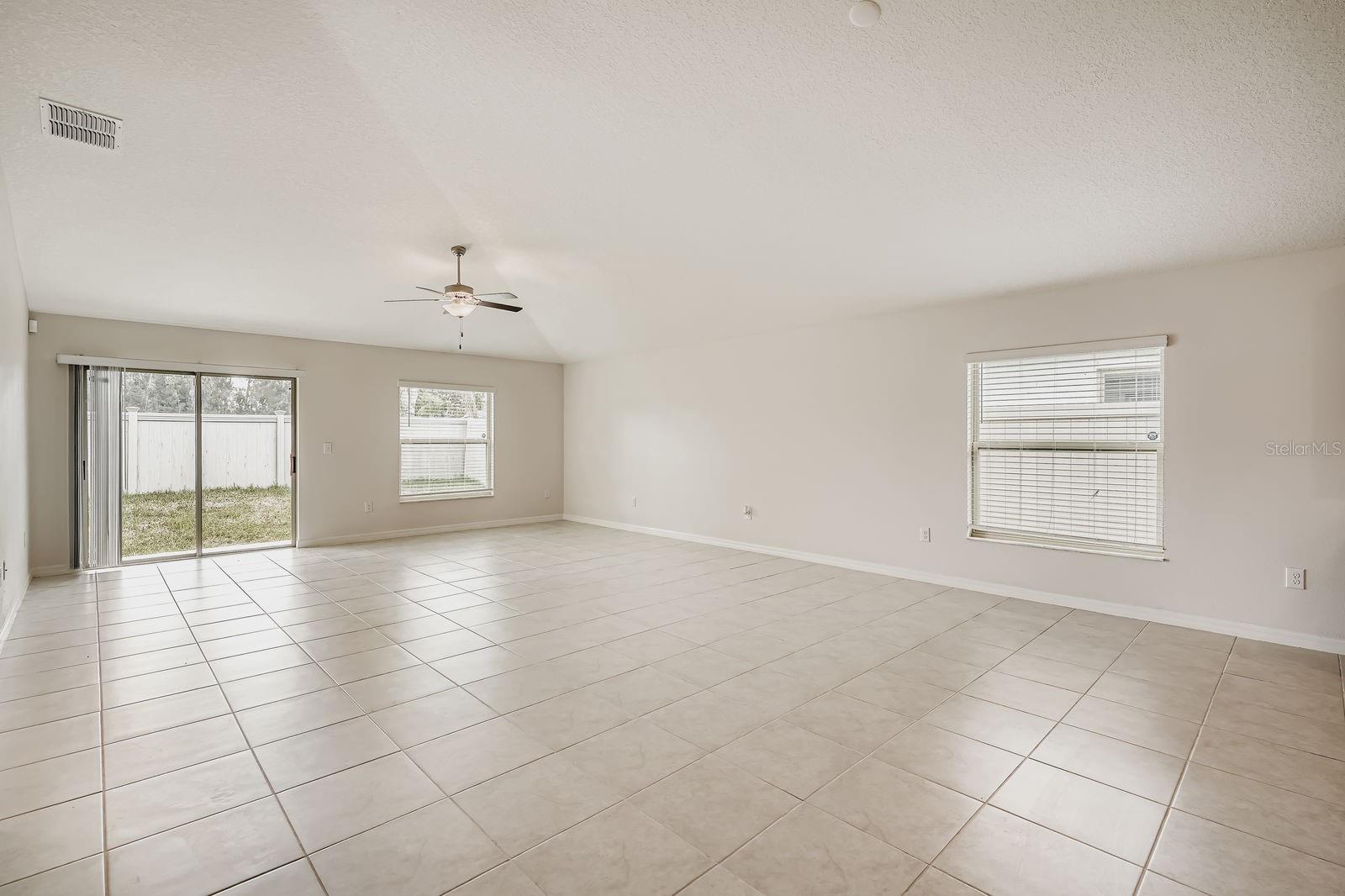 Image 14 of 28 For 917 Timeless Moss Drive