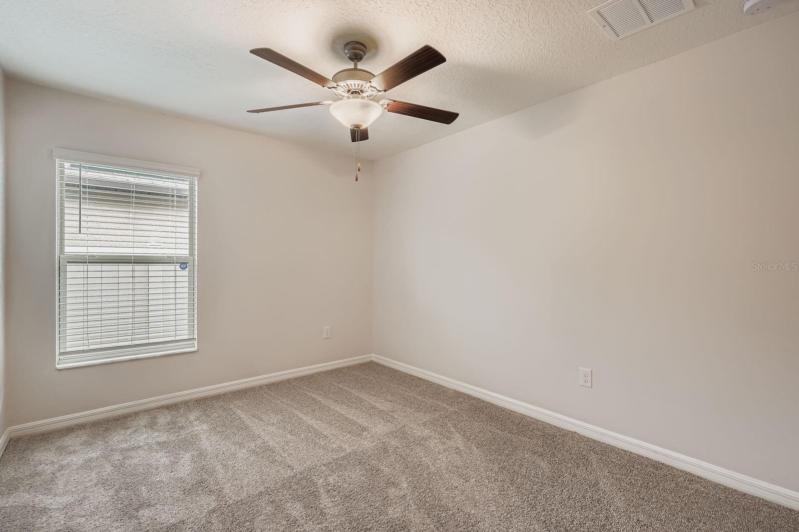 Image 20 of 28 For 917 Timeless Moss Drive