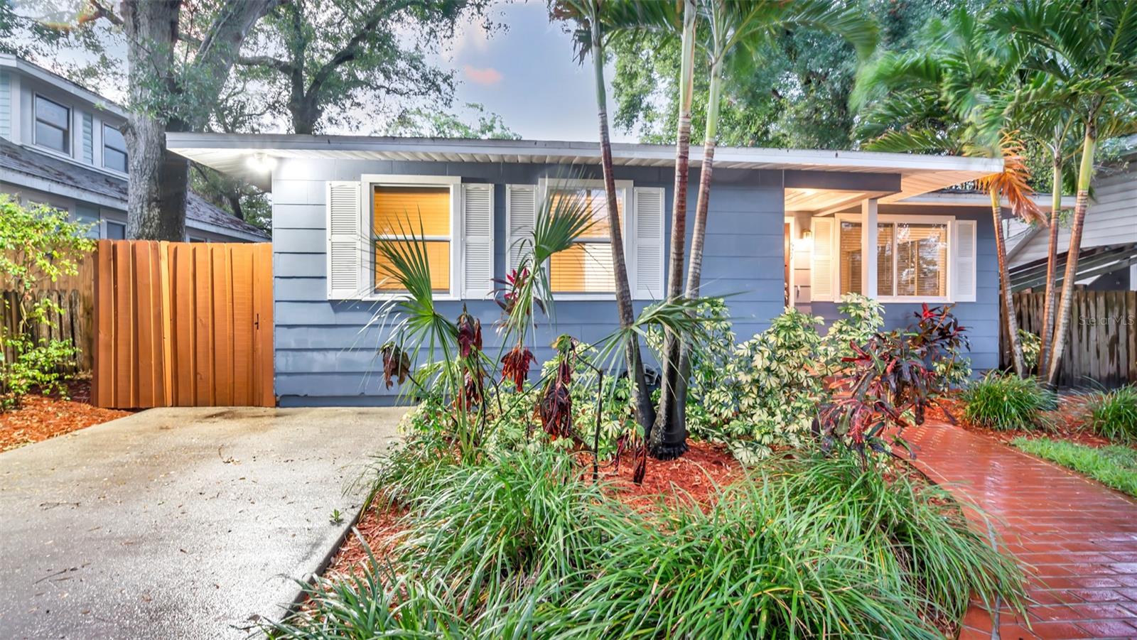 Details for 527 31st Avenue N, ST PETERSBURG, FL 33704