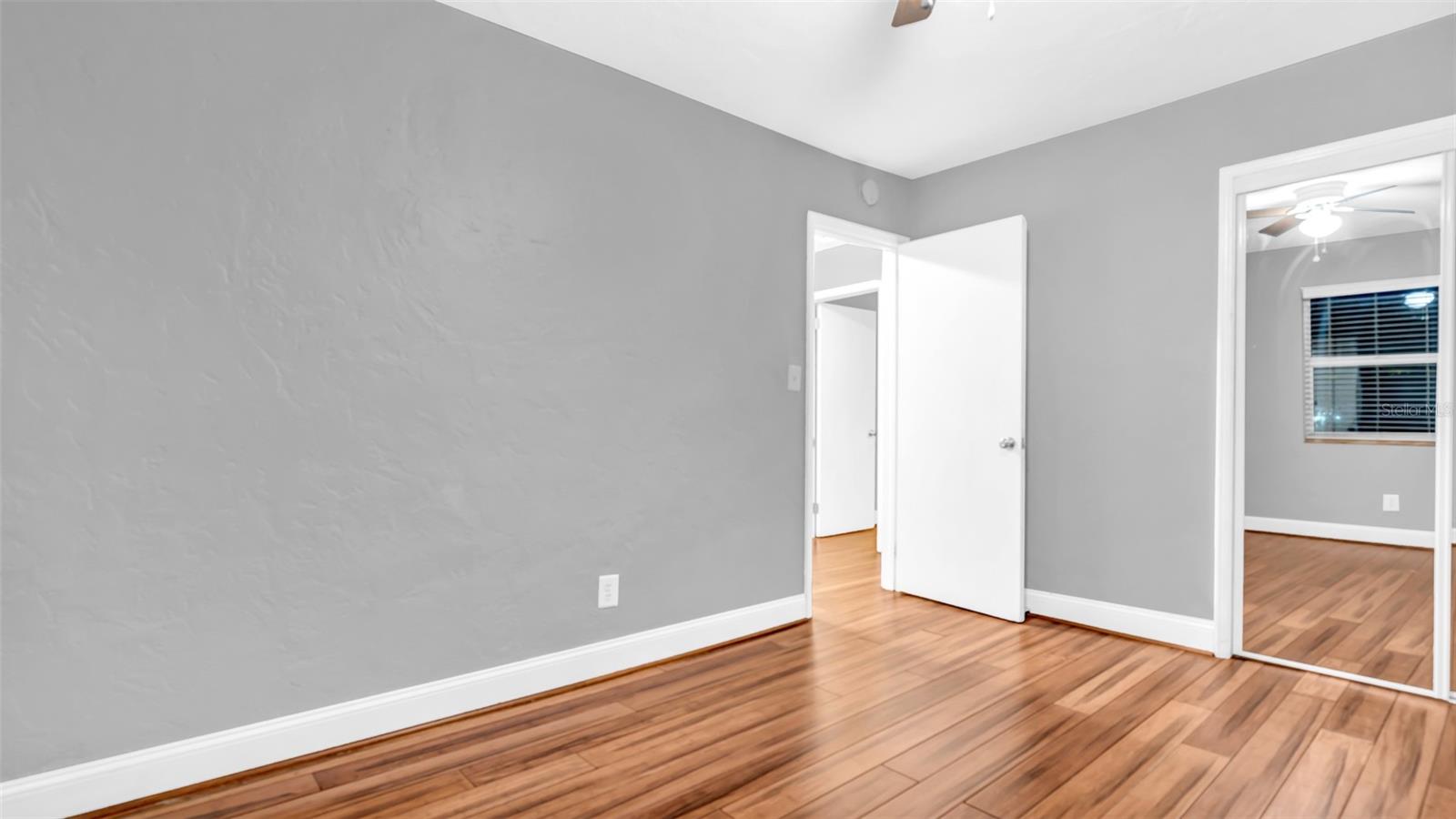 Image 11 of 28 For 527 31st Avenue N