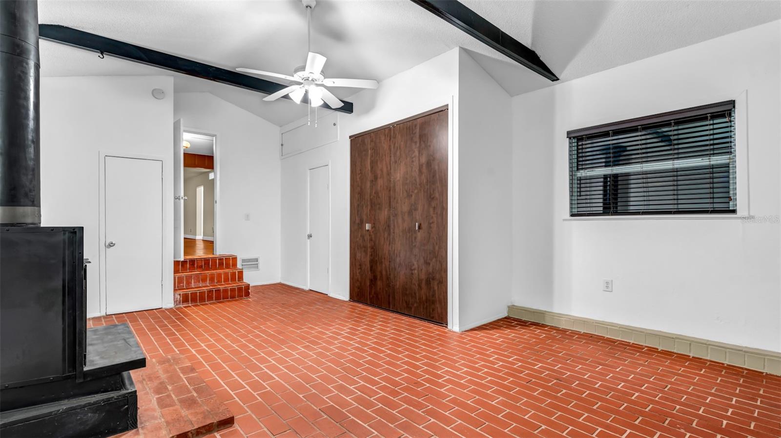 Image 19 of 28 For 527 31st Avenue N
