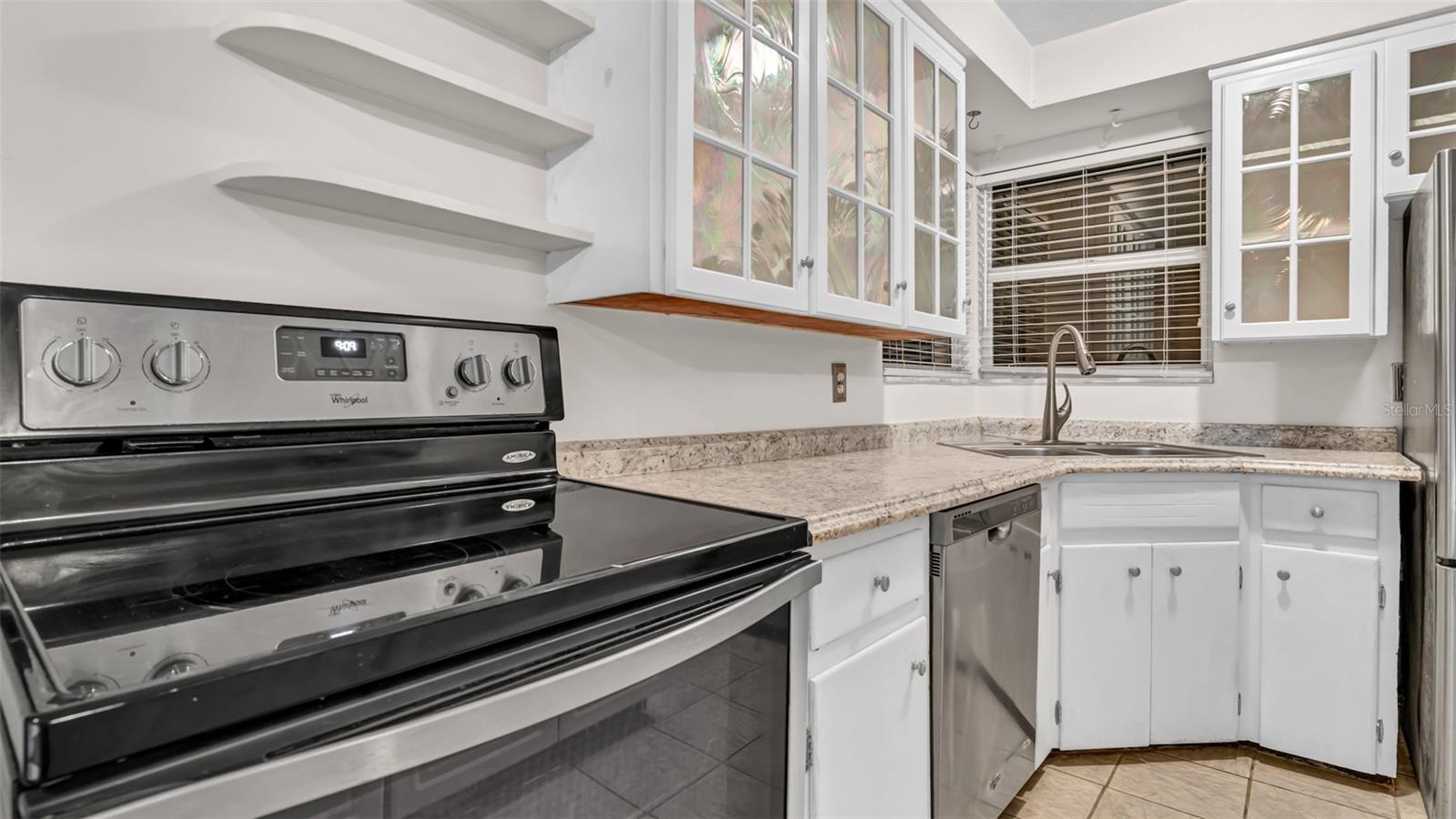 Image 8 of 28 For 527 31st Avenue N