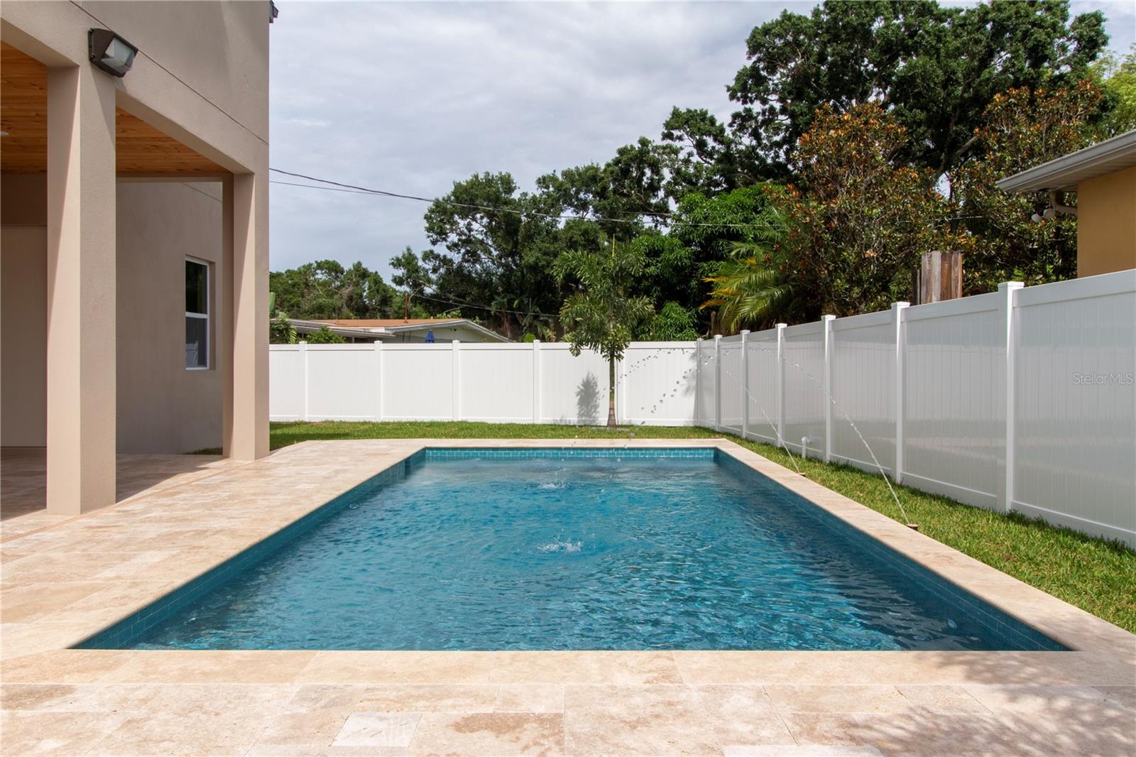 Image 11 of 89 For 1808 Erna Drive