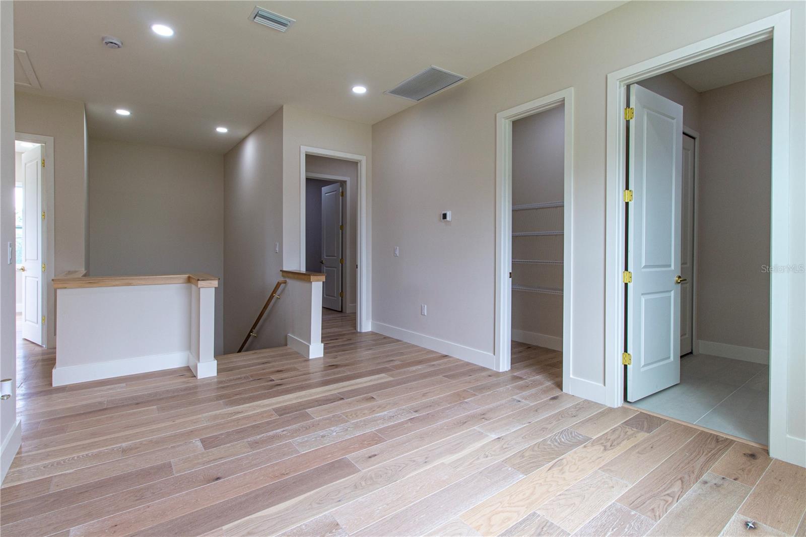 Image 39 of 89 For 1808 Erna Drive