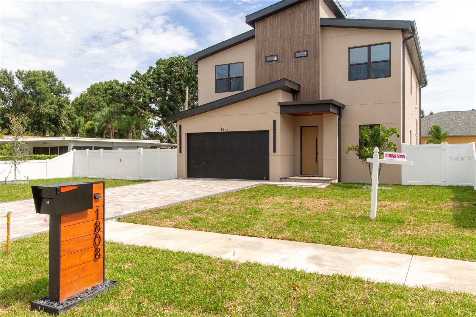 Image 4 of 89 For 1808 Erna Drive