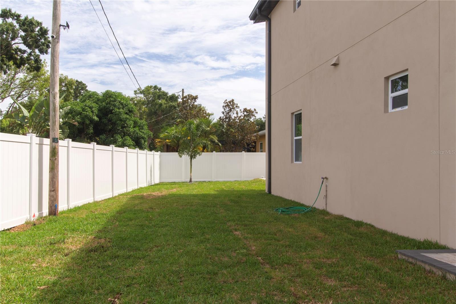 Image 8 of 89 For 1808 Erna Drive