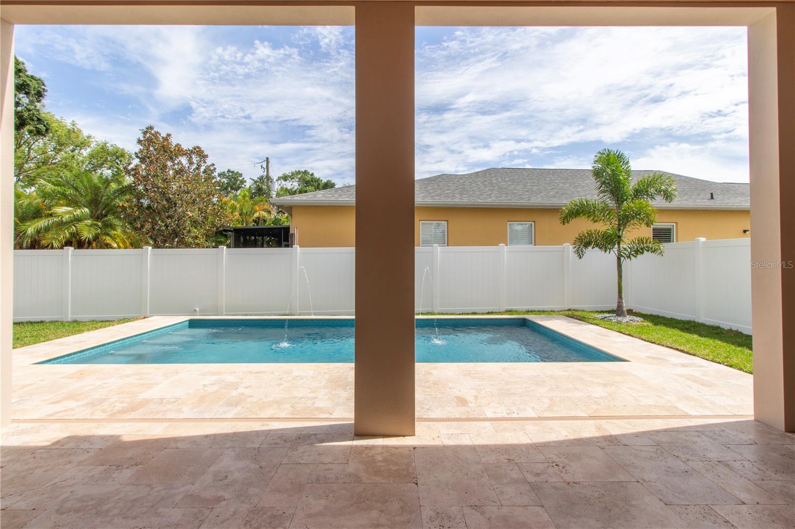 Image 9 of 89 For 1808 Erna Drive
