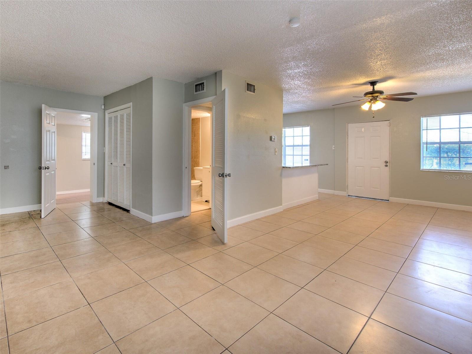 Image 11 of 38 For 3514 Sarah Street
