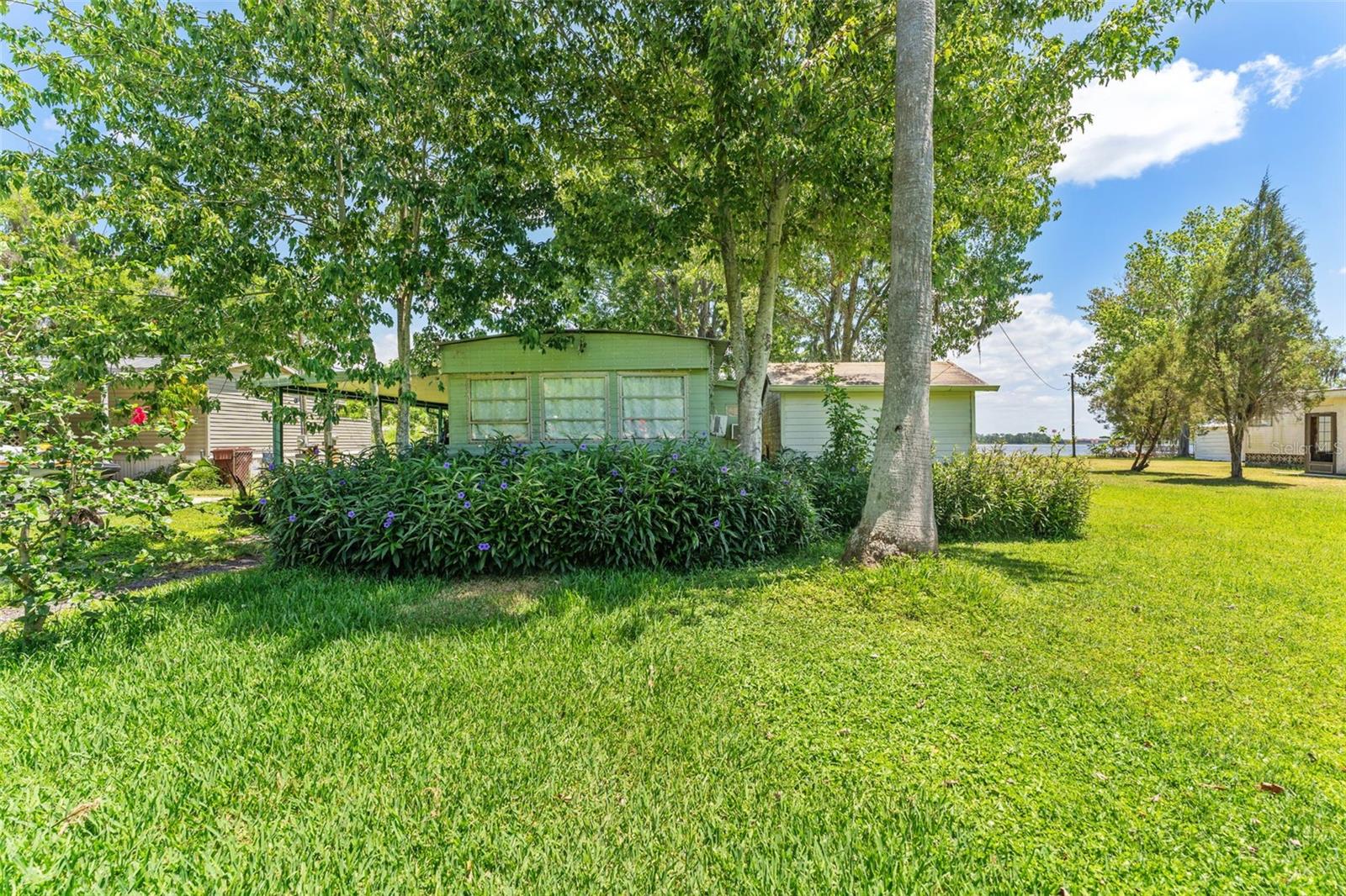 Image 4 of 20 For 7570 Berkley Road