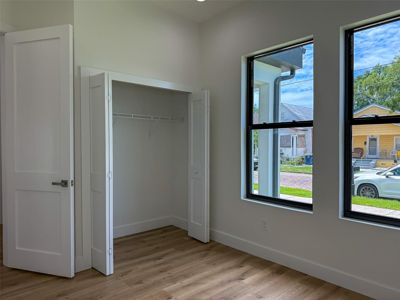 Image 10 of 40 For 2129 Pine Street 2