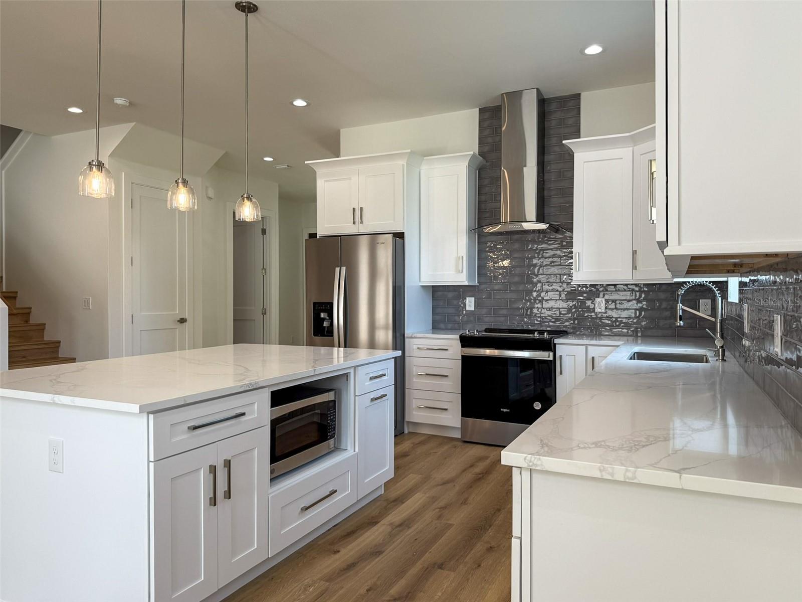 Image 21 of 40 For 2129 Pine Street 2