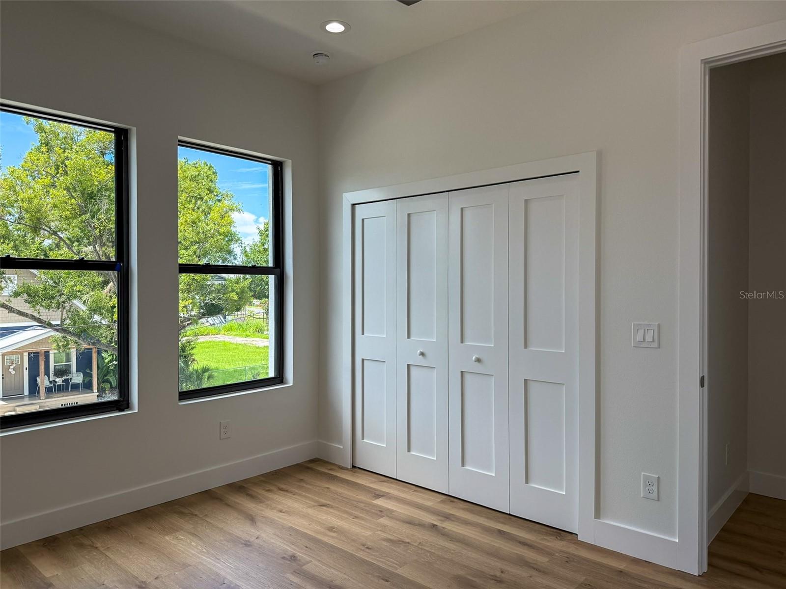 Image 22 of 40 For 2129 Pine Street 2