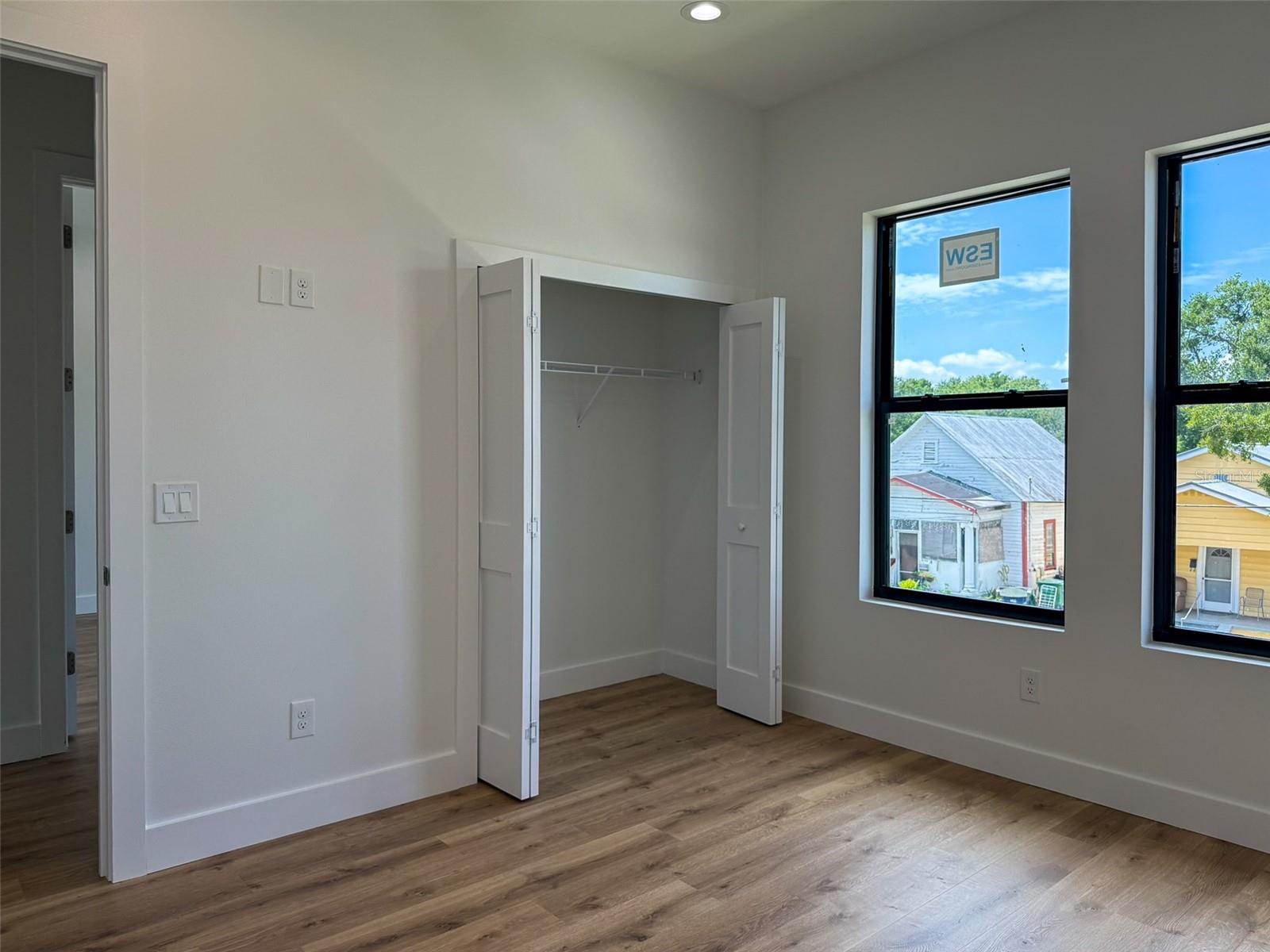 Image 24 of 40 For 2129 Pine Street 2