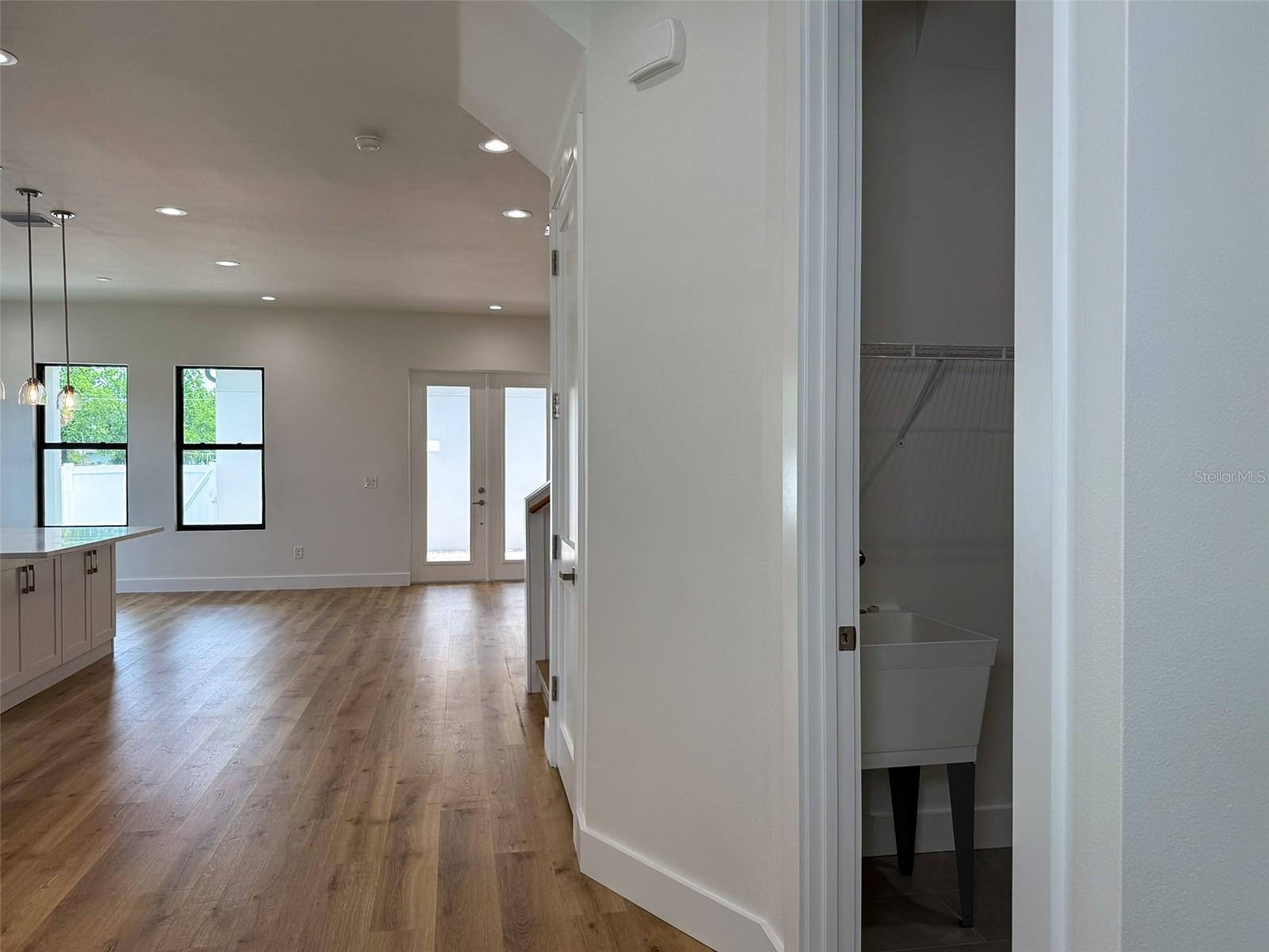 Image 7 of 40 For 2129 Pine Street 2