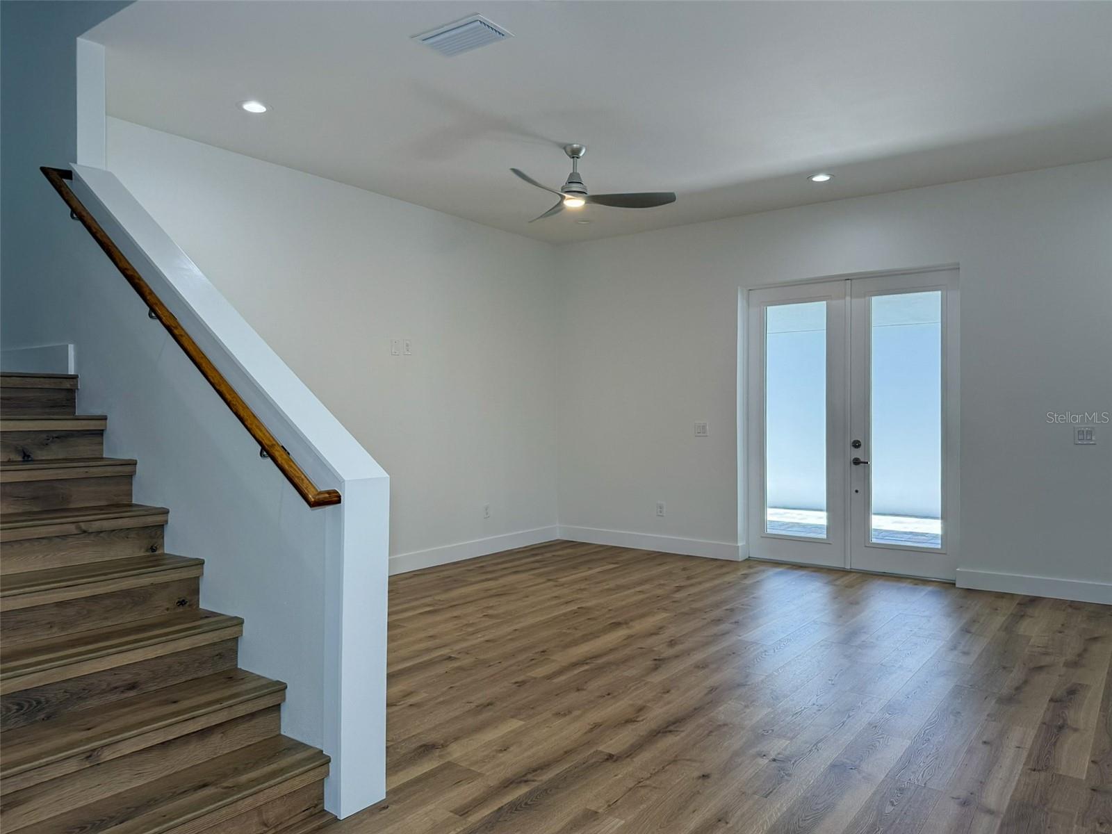 Image 12 of 36 For 2129 Pine Street 1