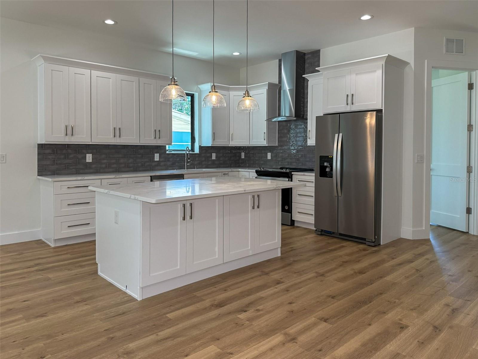 Image 14 of 36 For 2129 Pine Street 1