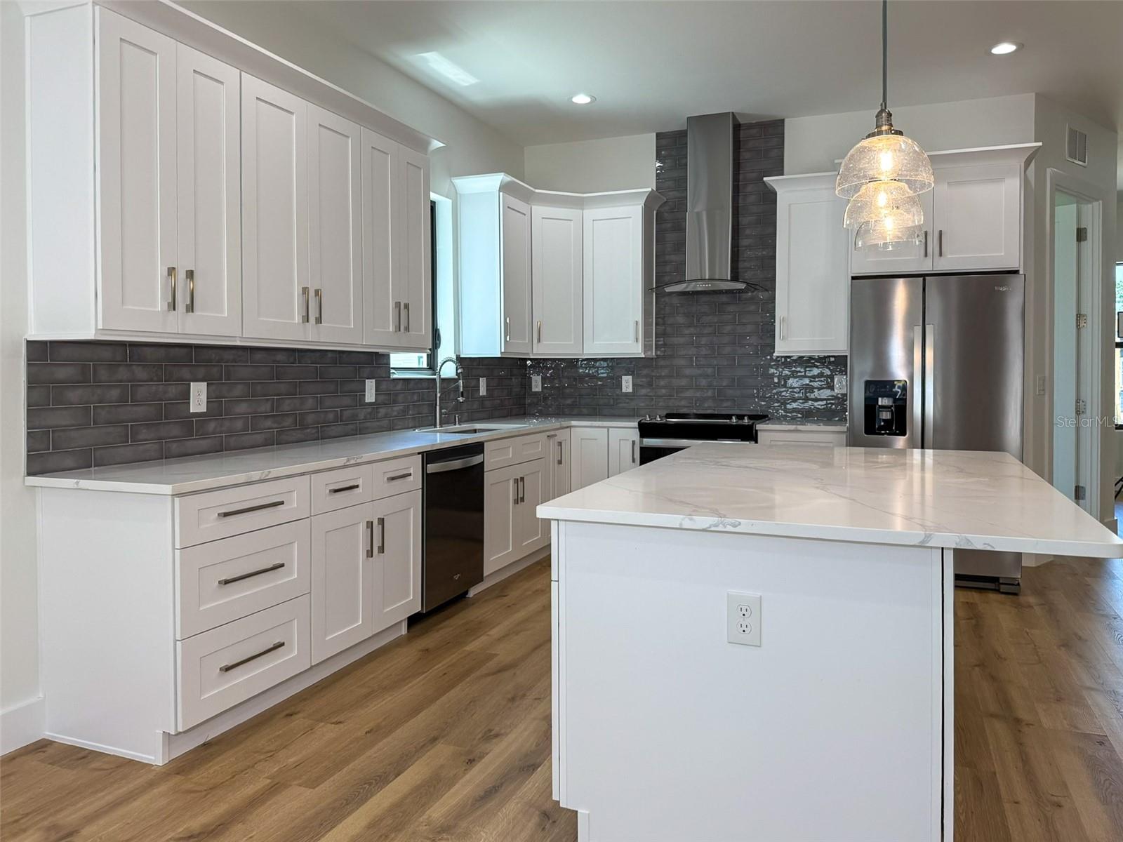 Image 15 of 36 For 2129 Pine Street 1