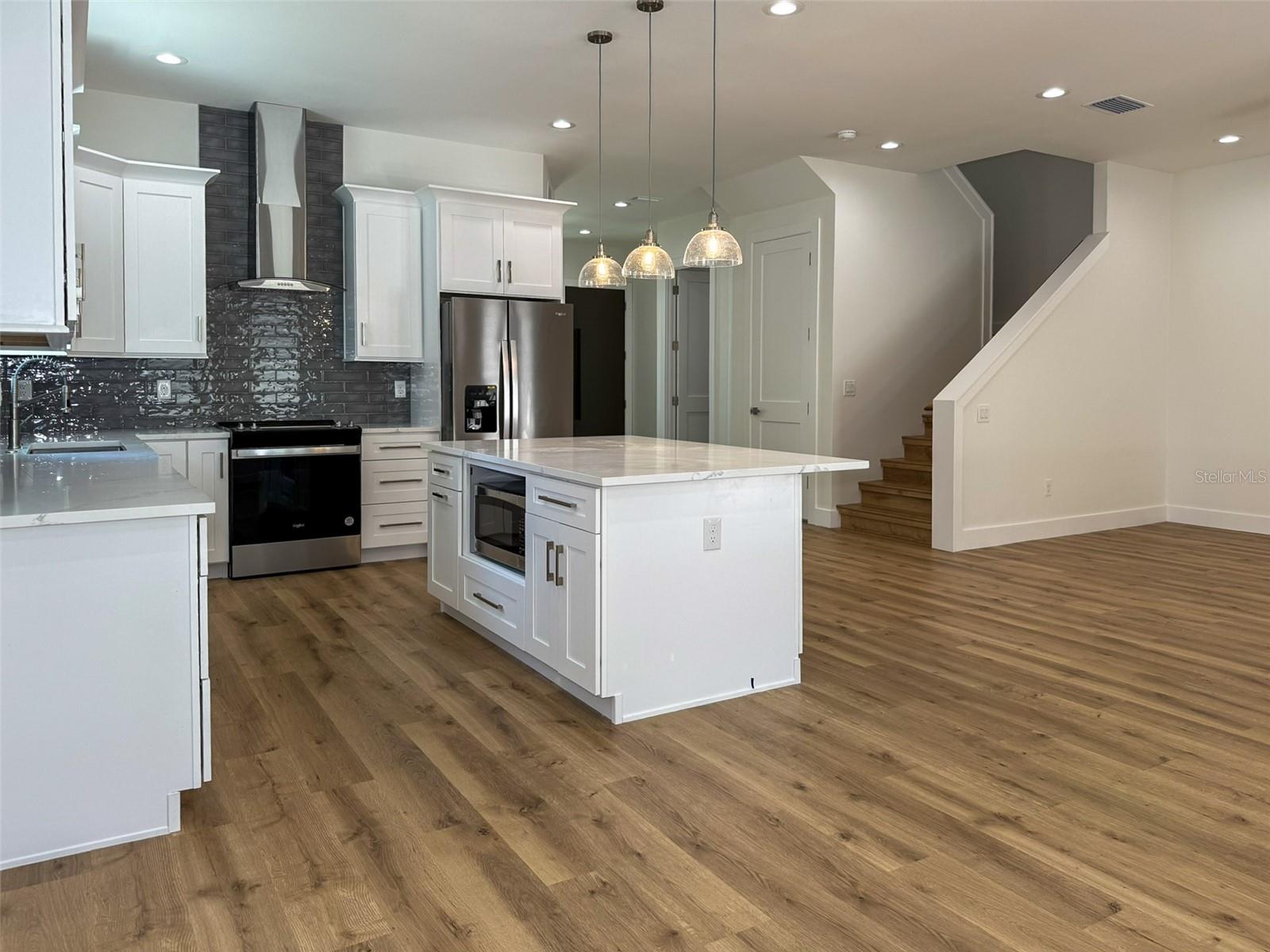 Image 17 of 36 For 2129 Pine Street 1