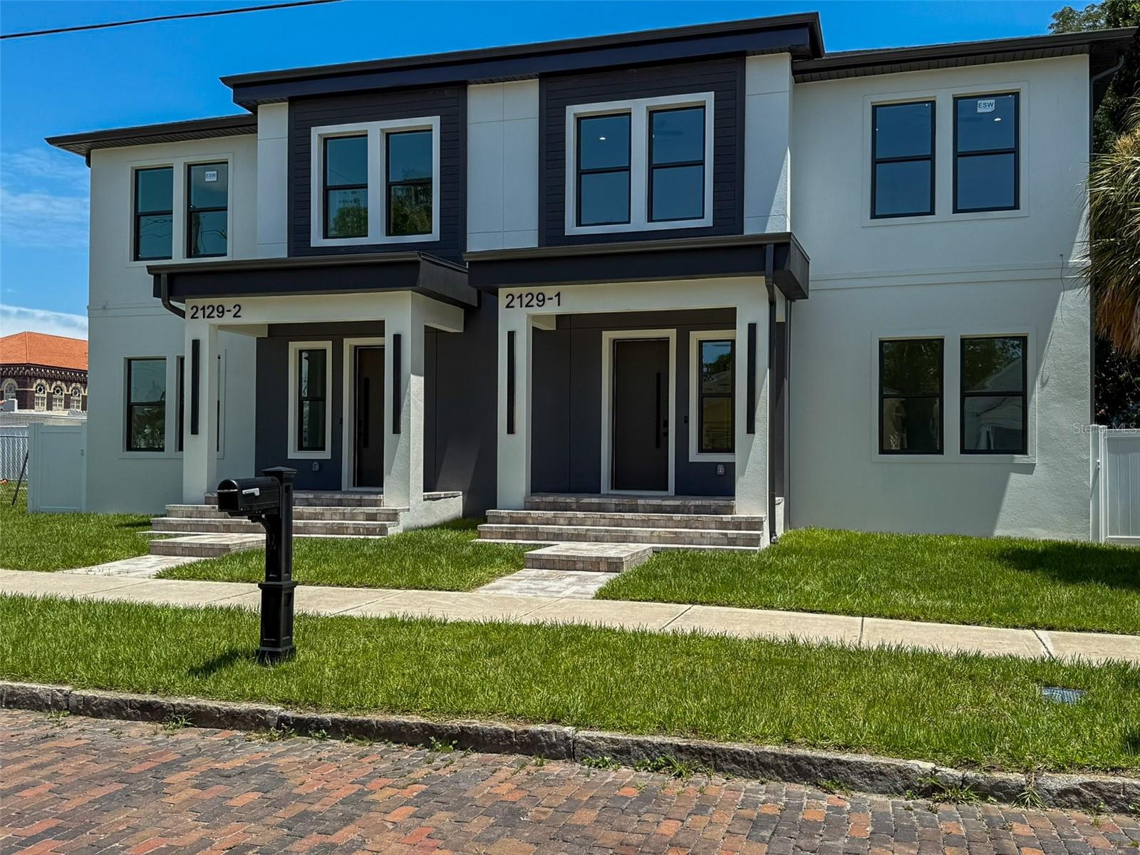 Image 2 of 36 For 2129 Pine Street 1