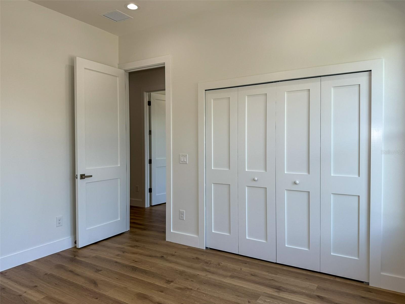 Image 21 of 36 For 2129 Pine Street 1