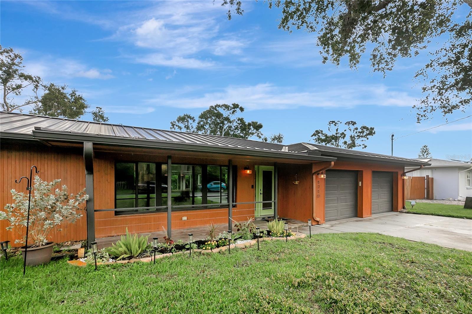 Image 3 of 64 For 1710 Brentwood Drive