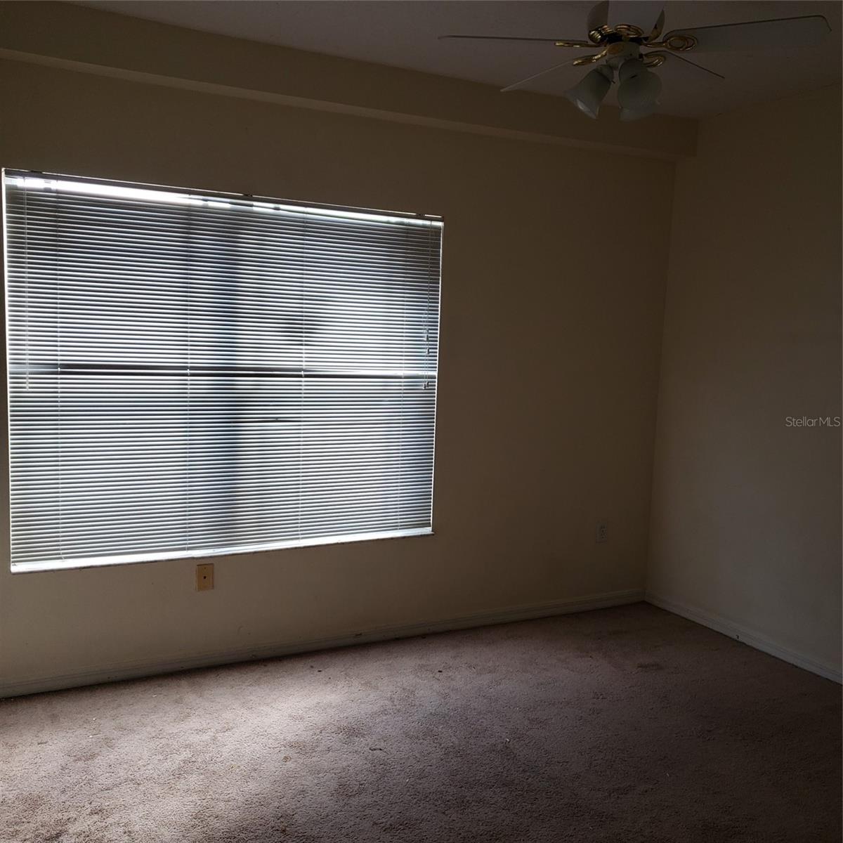 Image 11 of 12 For 18504 Pebble Lake Court