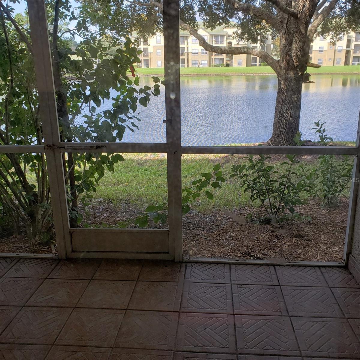 Image 7 of 12 For 18504 Pebble Lake Court