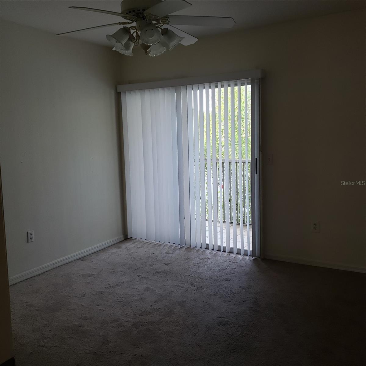Image 9 of 12 For 18504 Pebble Lake Court