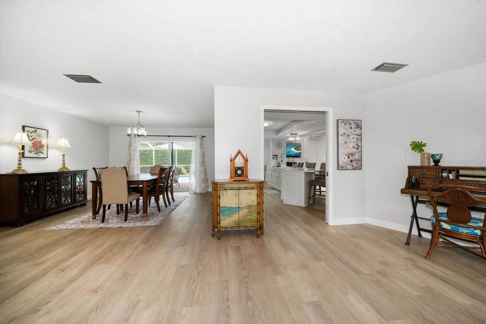 Image 5 of 39 For 2567 Frisco Drive
