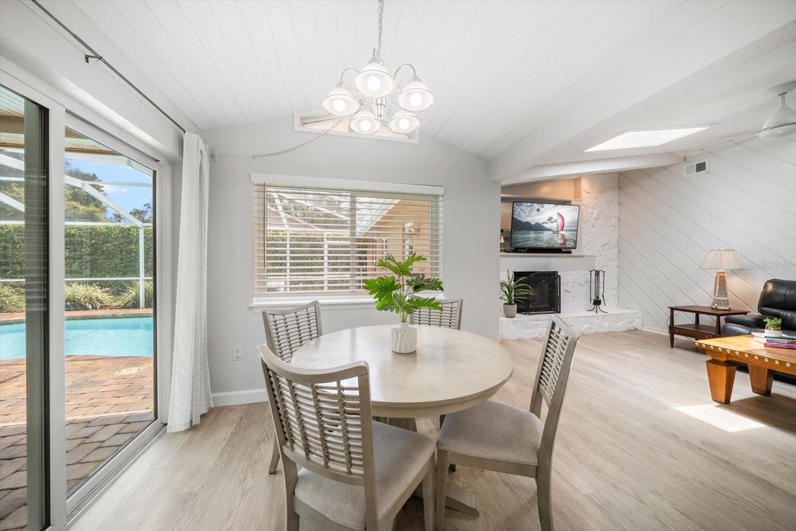 Image 8 of 39 For 2567 Frisco Drive