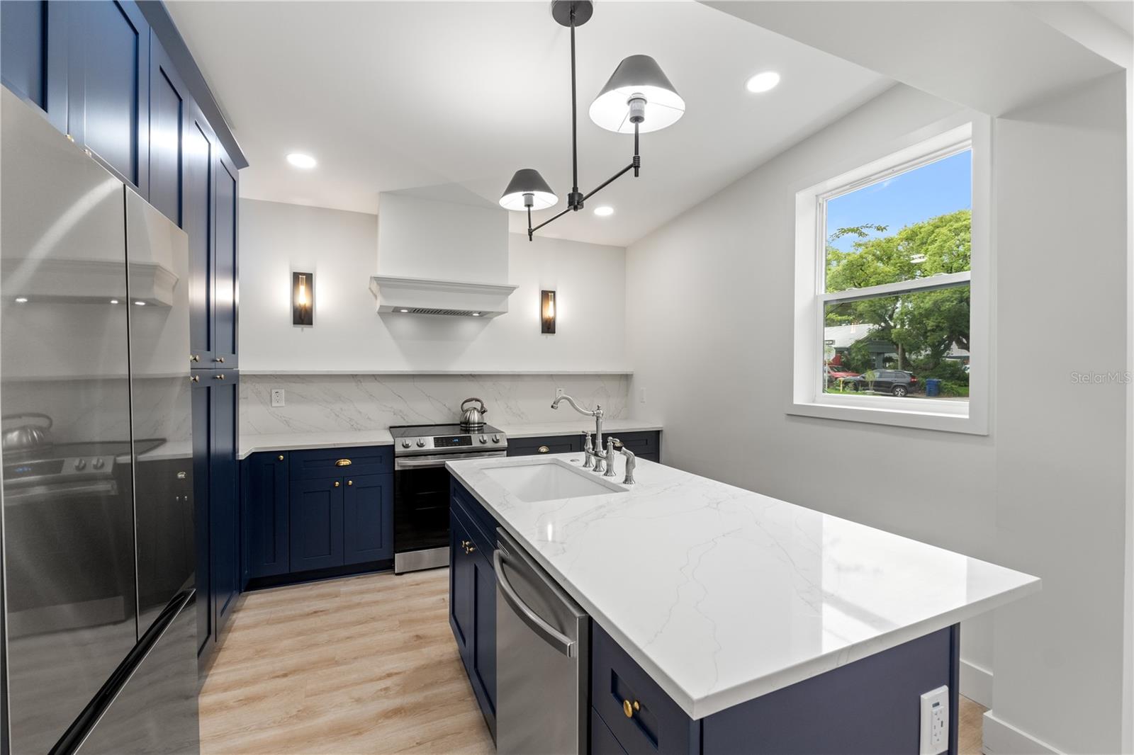 Image 11 of 27 For 4501 Highland Avenue