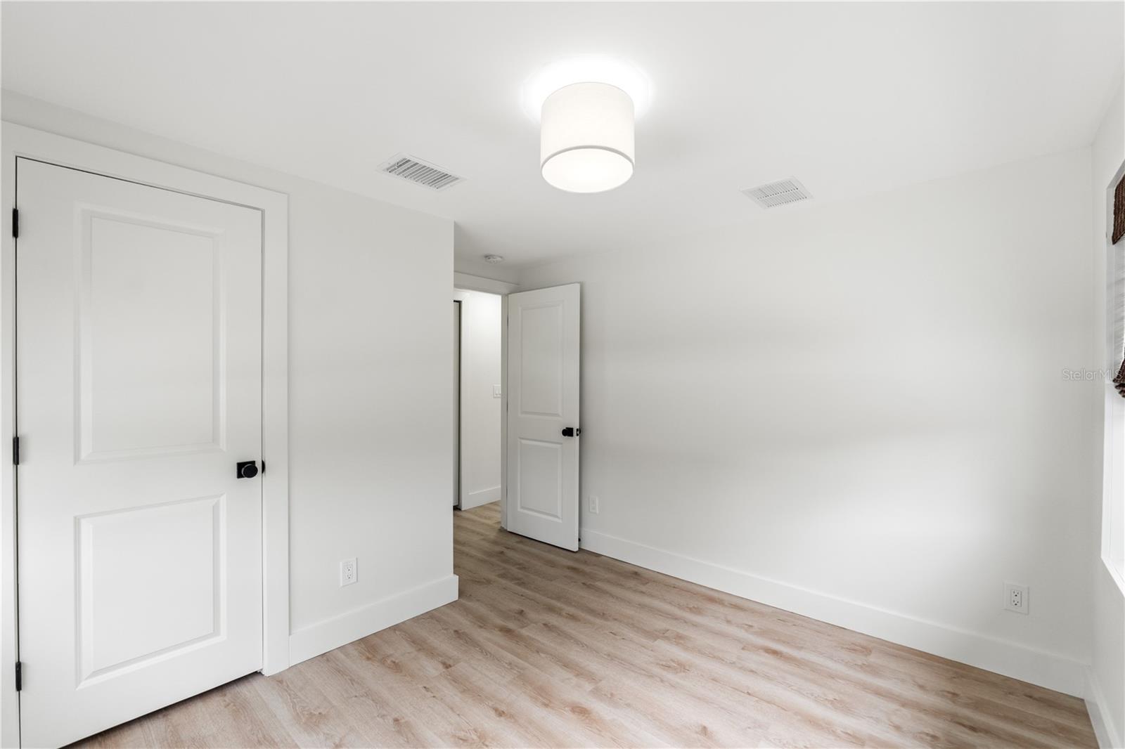 Image 18 of 27 For 4501 Highland Avenue