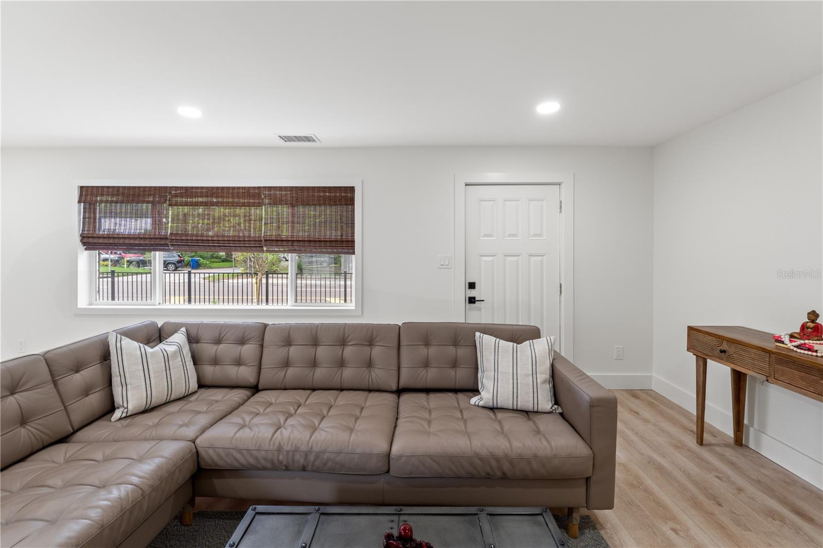 Image 21 of 27 For 4501 Highland Avenue