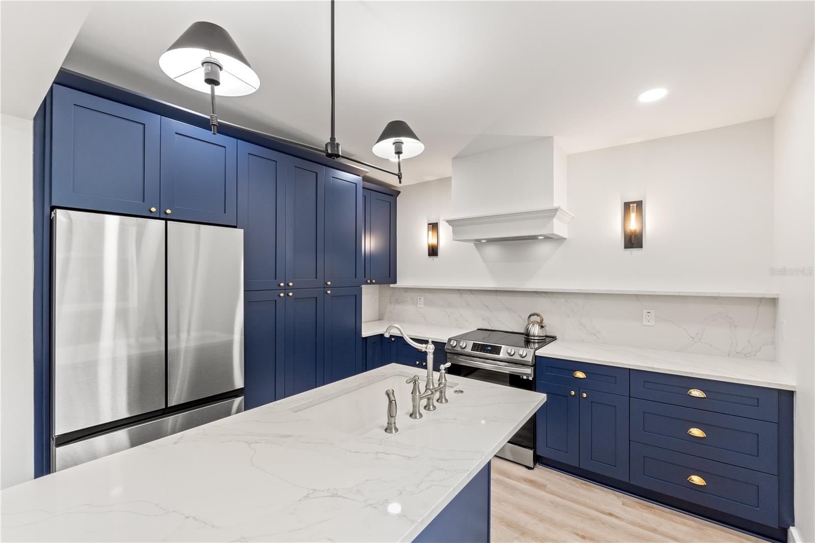 Image 5 of 27 For 4501 Highland Avenue