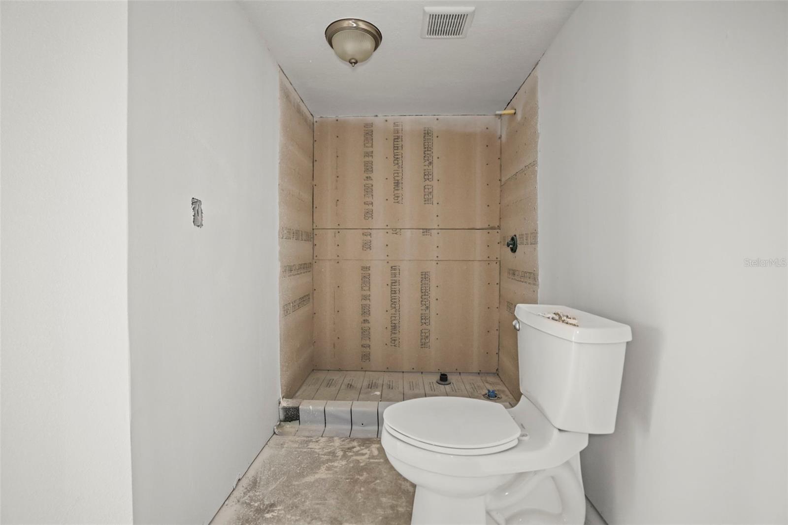 Image 34 of 71 For 358 Moorings Cove Drive 4b