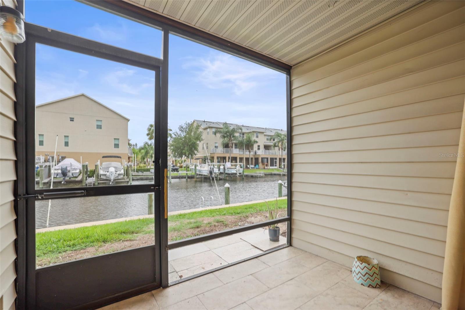 Image 36 of 71 For 358 Moorings Cove Drive 4b