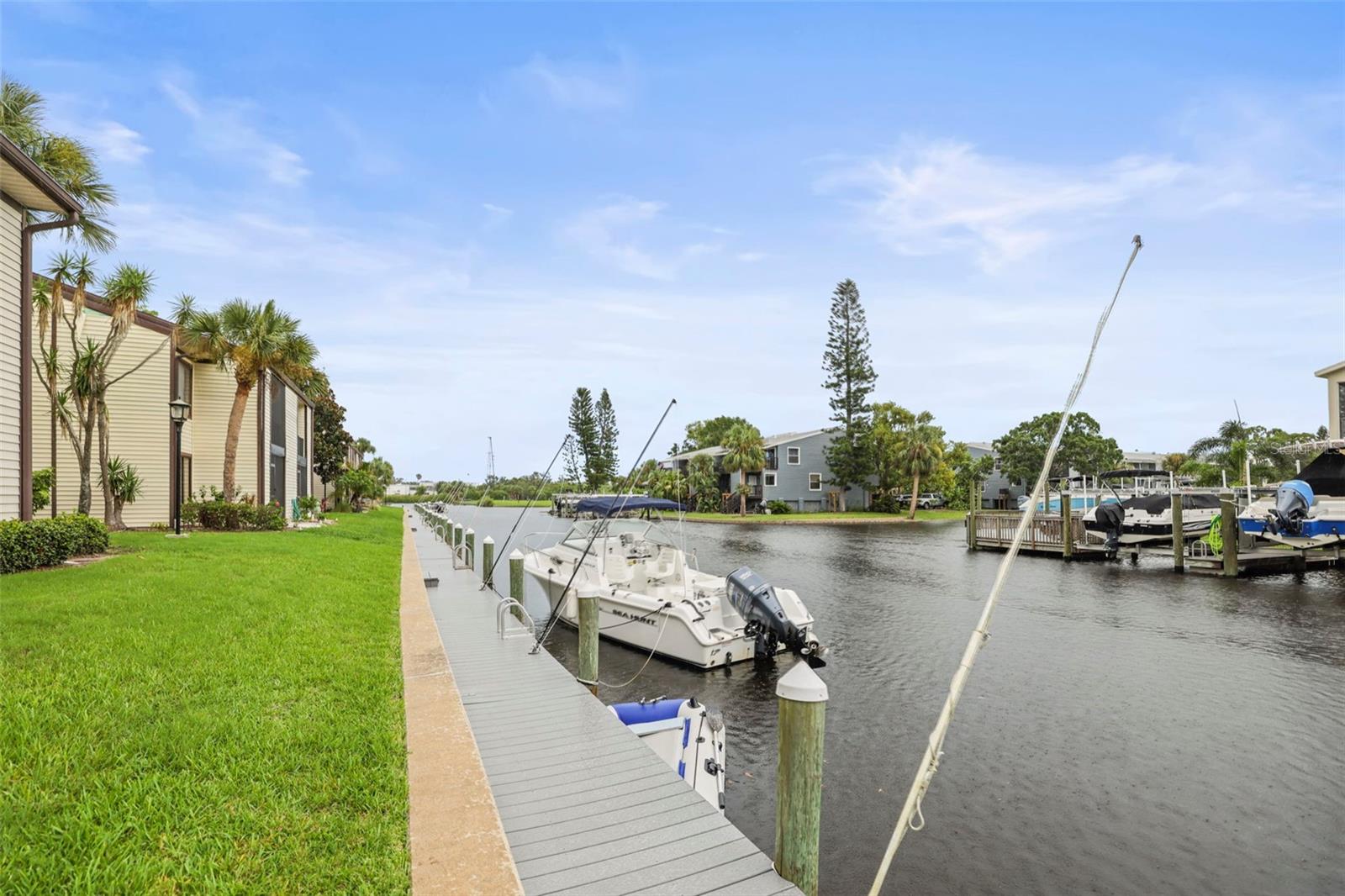 Image 38 of 71 For 358 Moorings Cove Drive 4b