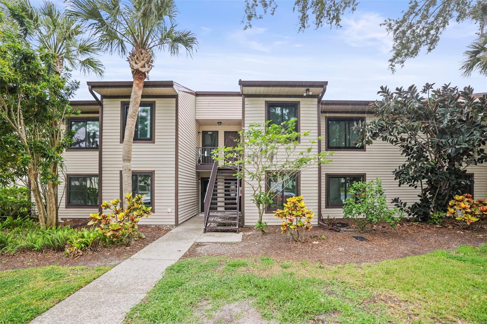 Image 5 of 71 For 358 Moorings Cove Drive 4b