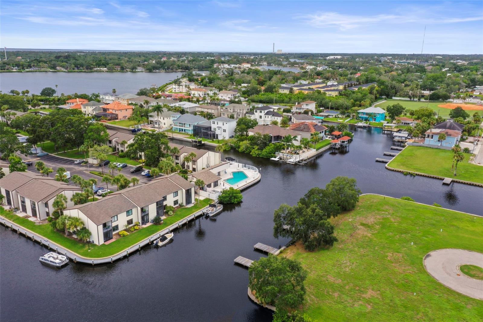 Image 58 of 71 For 358 Moorings Cove Drive 4b