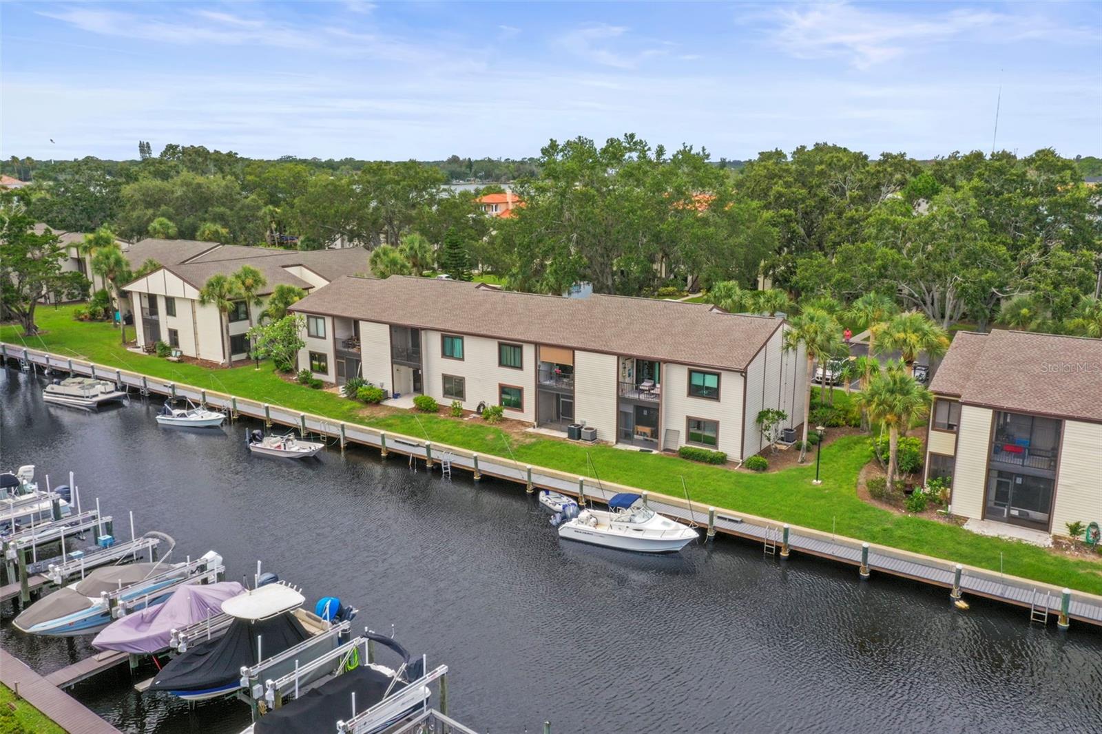 Image 8 of 71 For 358 Moorings Cove Drive 4b