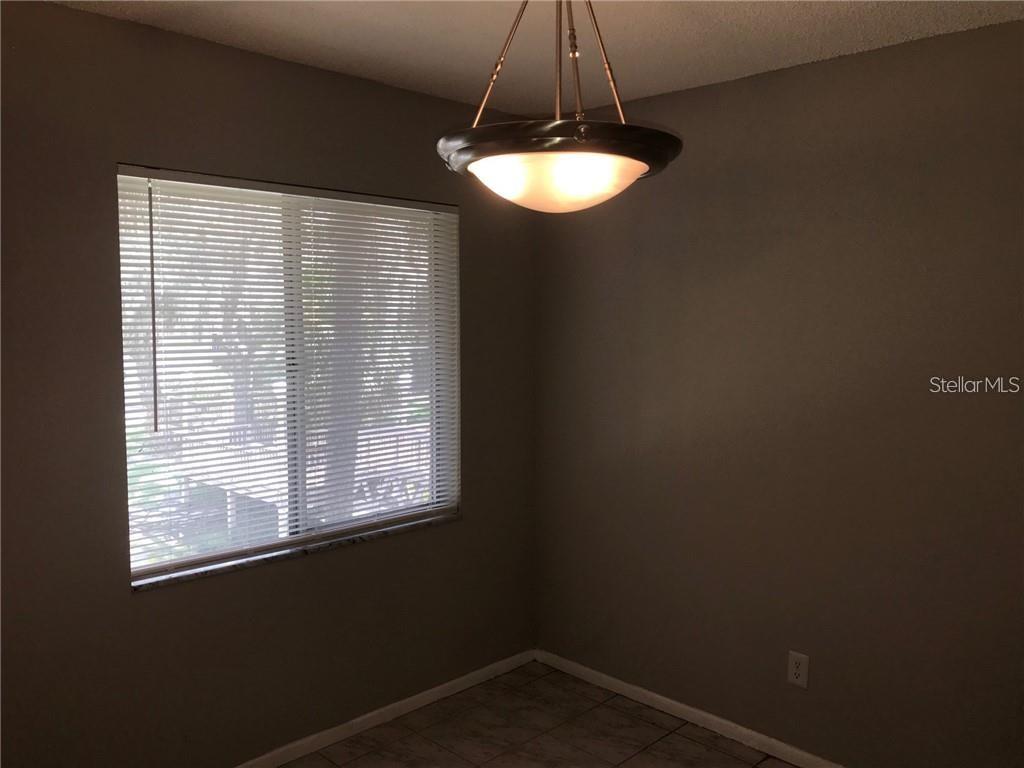 Image 5 of 13 For 5502 Pokeweed Court 161