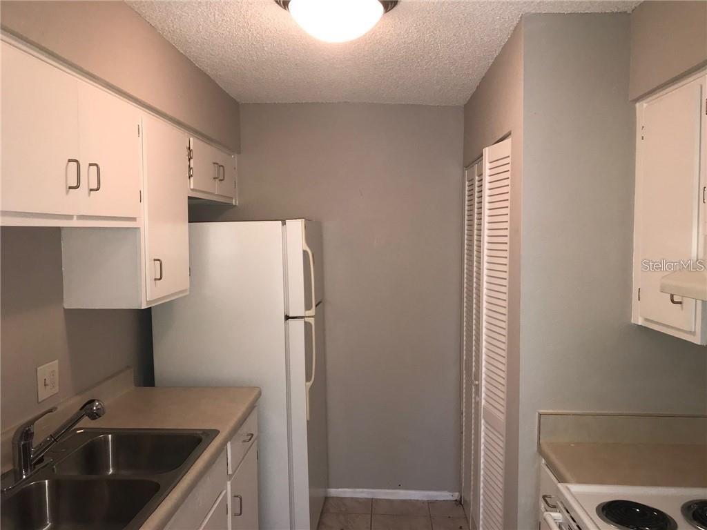 Image 6 of 13 For 5502 Pokeweed Court 161