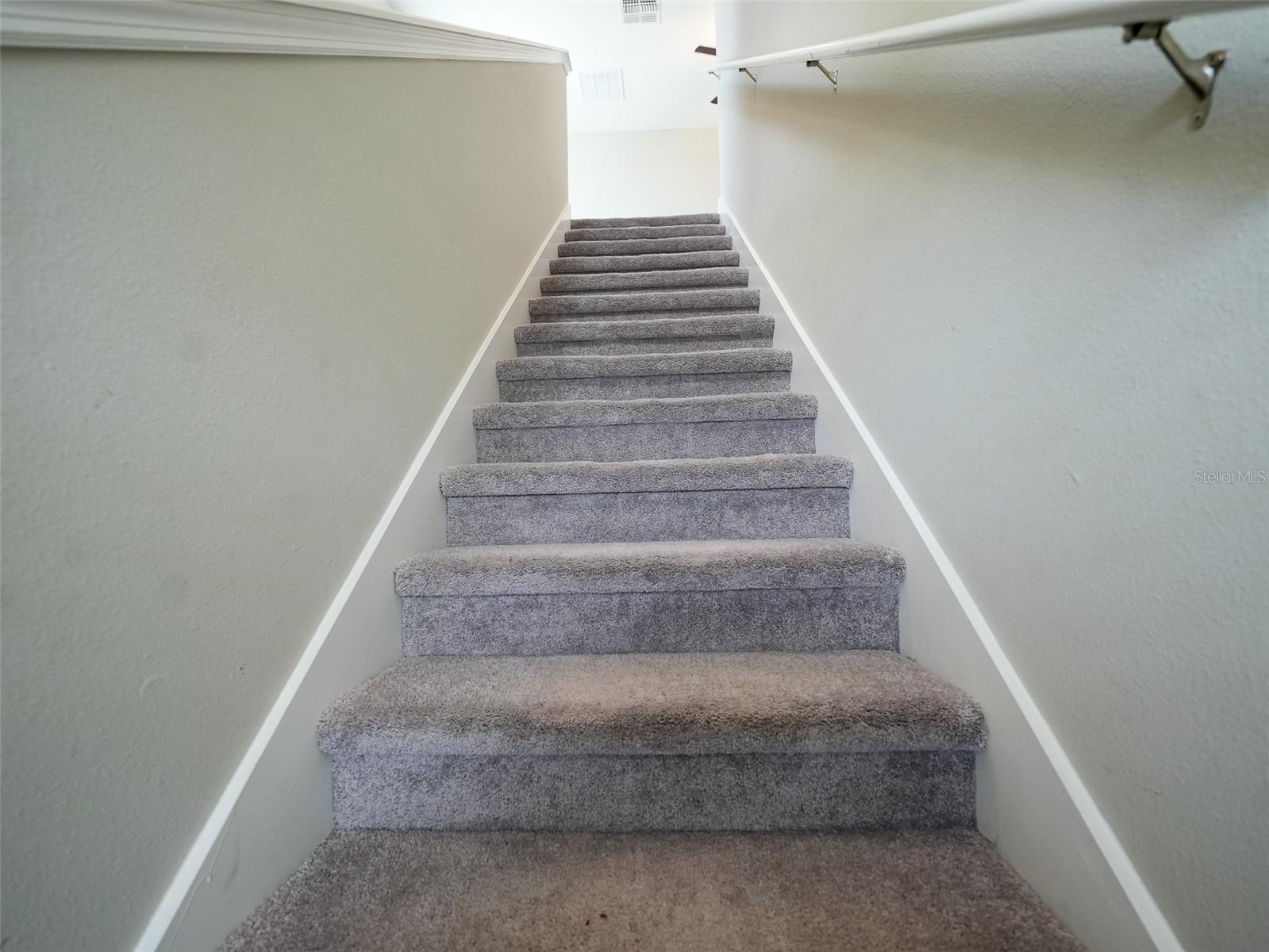 Image 12 of 29 For 402 Royal Empress Drive