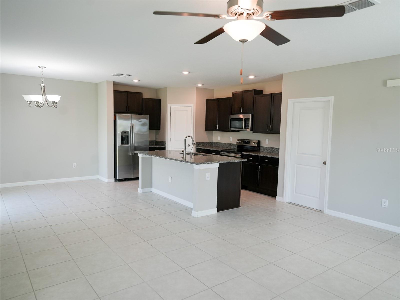 Image 8 of 29 For 402 Royal Empress Drive