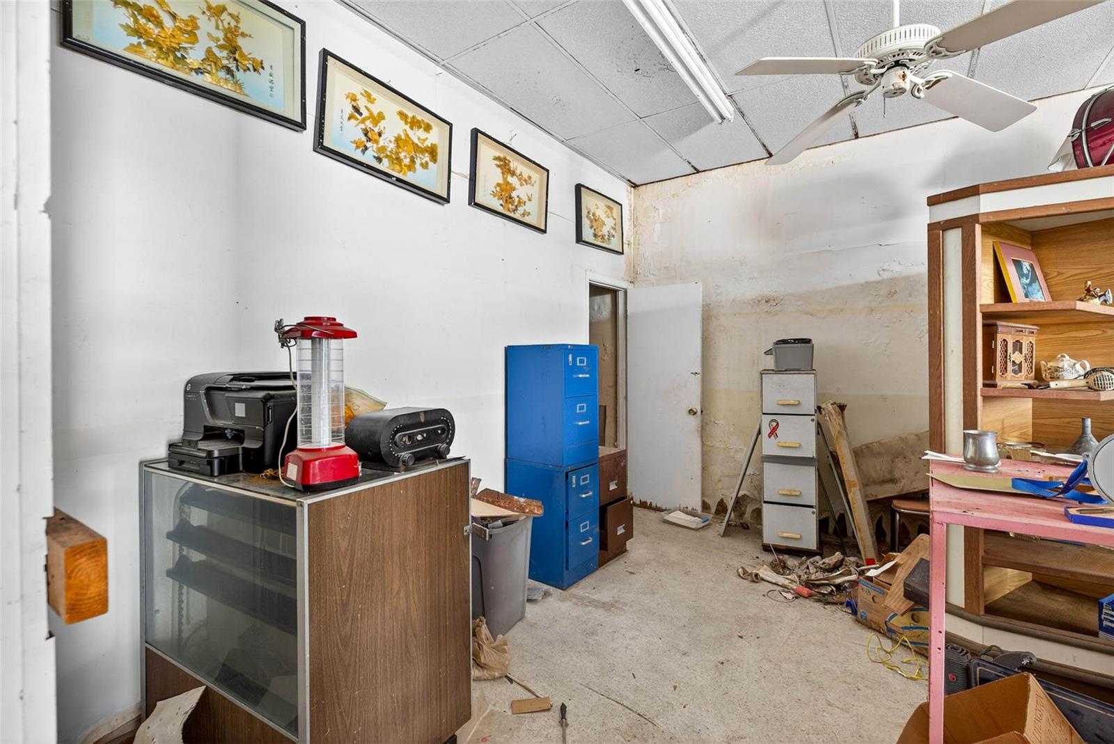 Listing photo id 14 for 6115 Seminole Boulevard