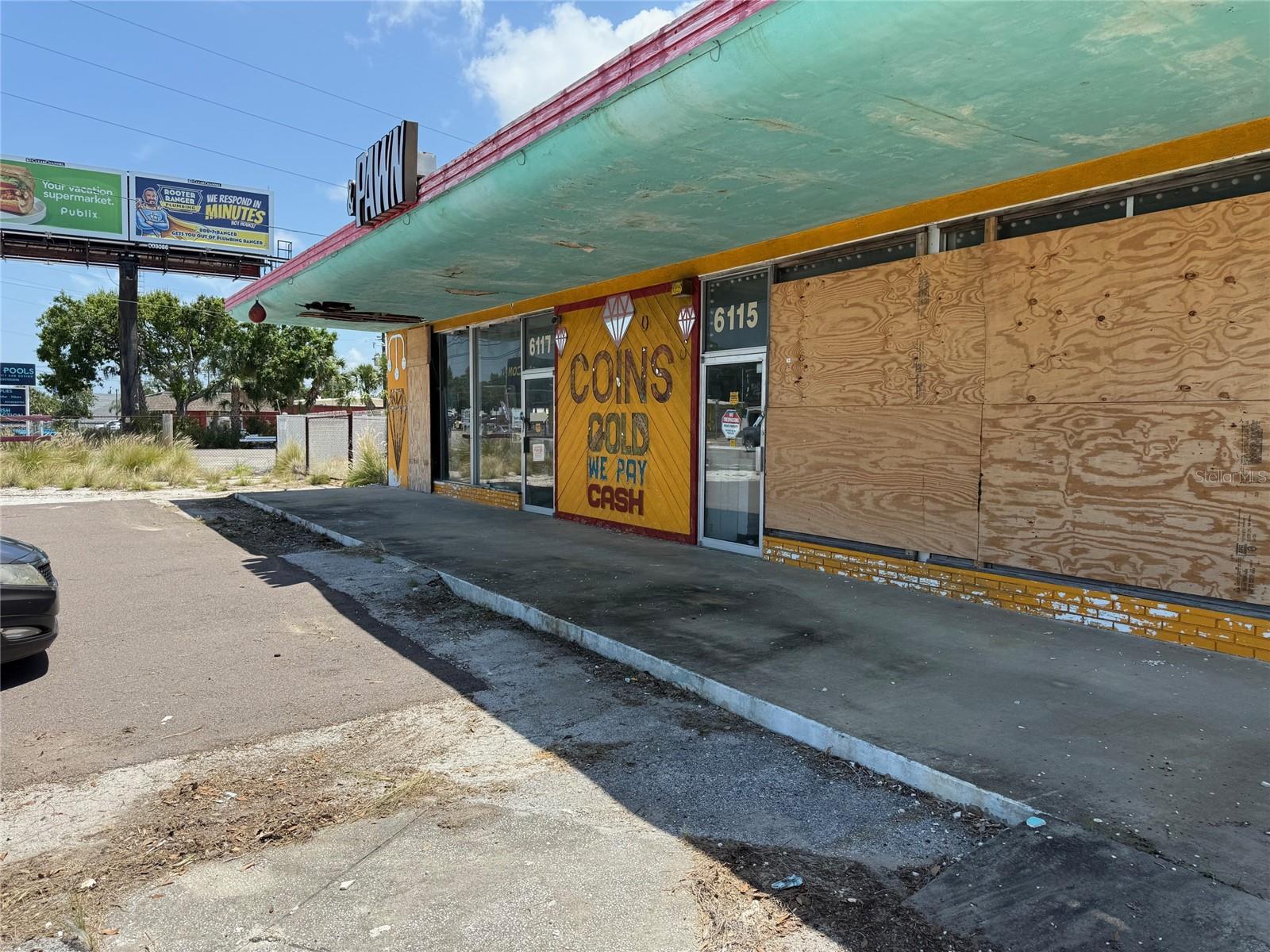 Listing photo id 0 for 6115 Seminole Boulevard